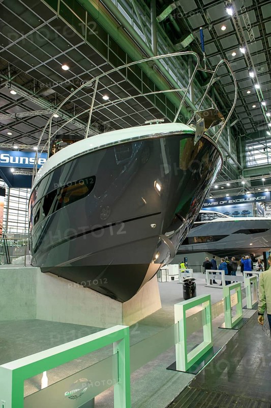 Press photo View of elegant bow of luxury yacht luxurious Sunseeker motor yacht in exhibition hall of Messe Düsseldorf boot, Düsseldorf, North Rhine-Westphalia, Germany