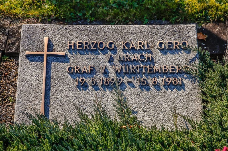 Tombstone, Duke Karl Gero von Urach, Count of Württemberg 1899 to 1981, cross, letter, grave, cemetery, Großengstingen, municipality of Engstingen, district of Reutlingen, Swabian Jura, Baden-Württemberg, Germany