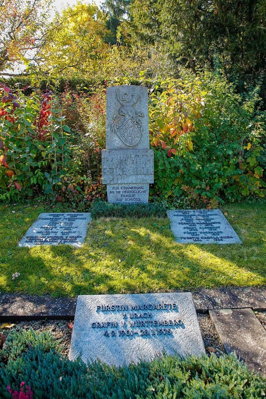 Tombstone of the ducal family, graves, memorial, in the back memorial stone in memory of the ducal family at Lichtenstein Castle, coat of arms, stone tablet, inscription, letters, alb plateau above the Albtrauf, Großengstingen, municipality of Engstingen, district of Reutlingen, Swabian Alb, Baden-Württemberg, Germany