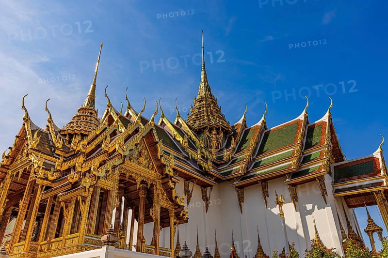 The Grand Royal Palace, the main entrance to the Dusit Maha Prasad throne hall with overlapping roofs and curved chofas, Phra Nakhon, Bangkok, Thailand's metropolis, Thailand