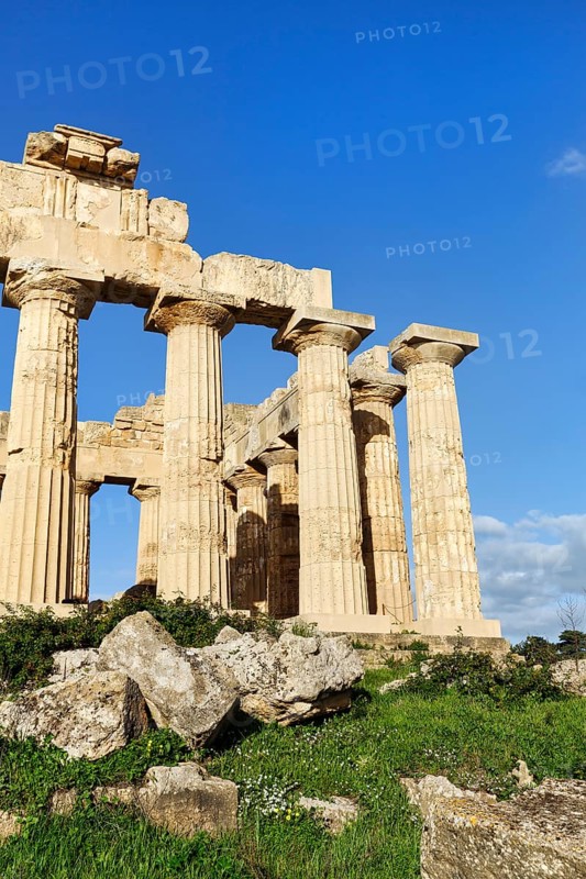 Temple E, Temple of Hera in the ancient Greek city of Selinunte, detail, acropolis, Doric style, archaeological site, restoration, Selinunte, Castelvetrano, Trapani, Sicily, Italy