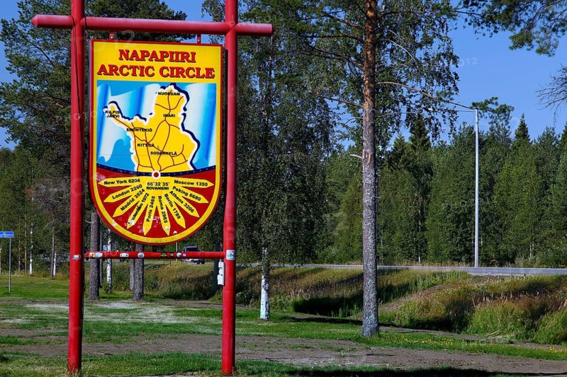 Sign with polo circle crest in colorful design in Napapiiri, Napapiiri, Finland