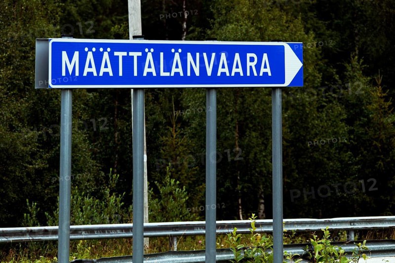 Guide to Mättälanvaara in Lapland in front of a forest, Lapland, Finland