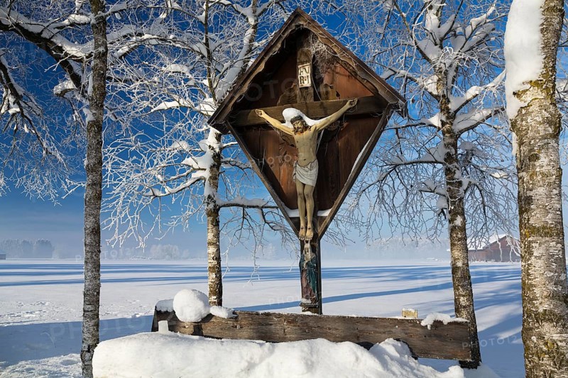 Wegkreuz in winter, snow, Upper Bavaria, Germany