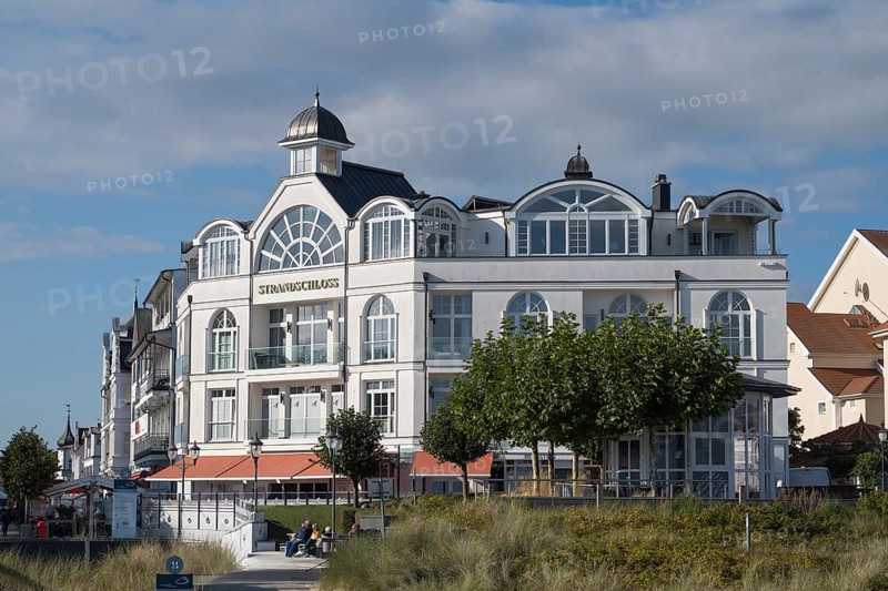 Beach castle, grass in the foreground, cloudy sky, Binz, seaside resort, Rügen island, Baltic Sea, Mecklenburg-Western Pomerania, Germany