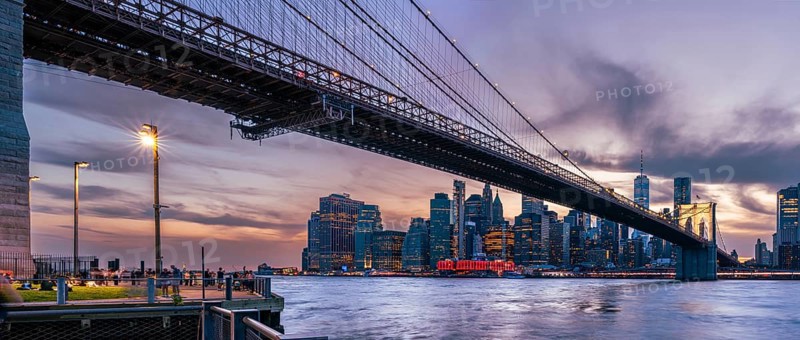 Brooklyn Bridge and Manhattan skyline at sunset, Old Pier 1, Brooklyn Bridge Park, Brooklyn, New York, USA