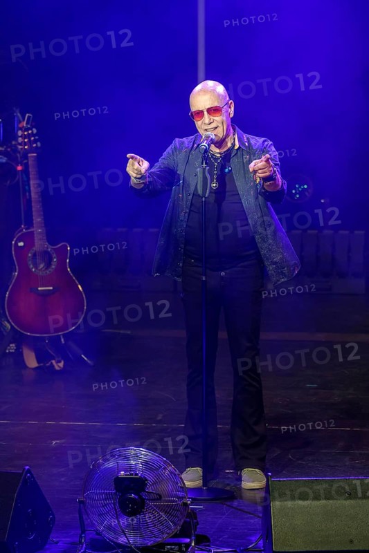 Toni Krahl and the Kinx from Prenzlauer Berg live on The same was the tour in Berlin's Friedrichstadtpalast on 12.01.2026