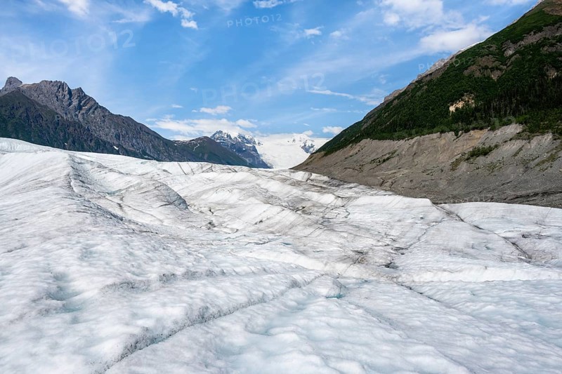 Root Glacier glacier and mountain peaks, Wrangell St. Elias National Park, Alaska, USA