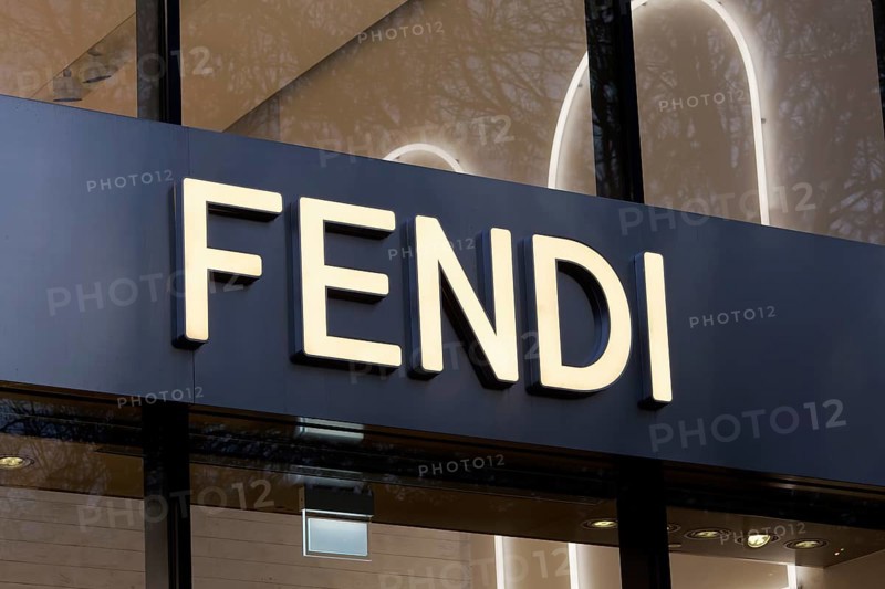 Store of Italian fashion brand FENDI auf der Kö, luxury shopping, Düsseldorf, North Rhine-Westphalia, Germany