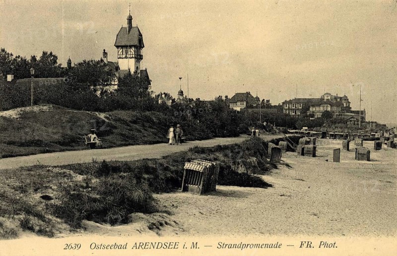Baltic resort Arendsee, beach promenade, Kühlungsborn, Rostock district, Mecklenburg-Western Pomerania, until 1938 place name of the western district of Kühlungsborn, Germany, postcard, view around 1900 - 1910, historical, digital reproduction of a historical postcard, authentic, public domain, from that time, exact date unknown