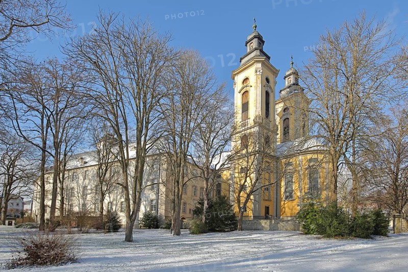Baroque castle church in winter with snow, castle garden, Teutonic Order Castle, Bad Mergentheim, Tauber Franconia, Baden-Württemberg, Germany