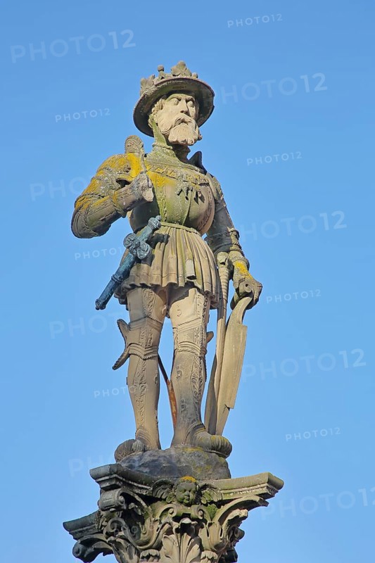 Emperor Maximilian II sculpture fountain built in 1570, Holy Roman Empire, Habsburgs, knight with sword, cutout, market fountain, Maximilian fountain, market square, Reutlingen, Swabian Jura, Baden-Württemberg, Germany