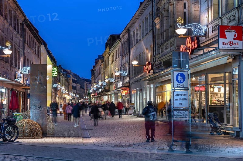 Pedestrian zone in evening lighting, Fürth, Middle Franconia, Bavaria, Germany