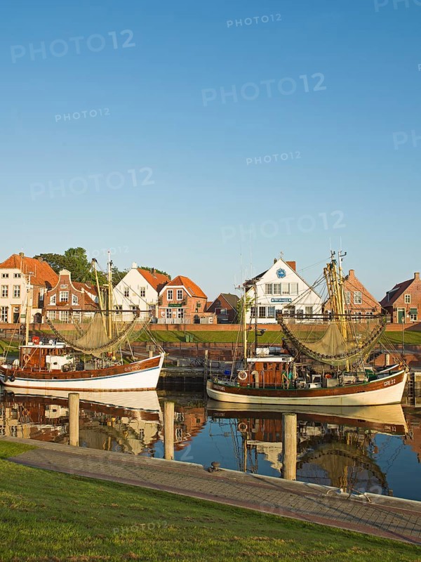 Kutterhafen, Greetsiel, Gemeinde Krummhörn, East Frisia, Lower Saxony, Germany