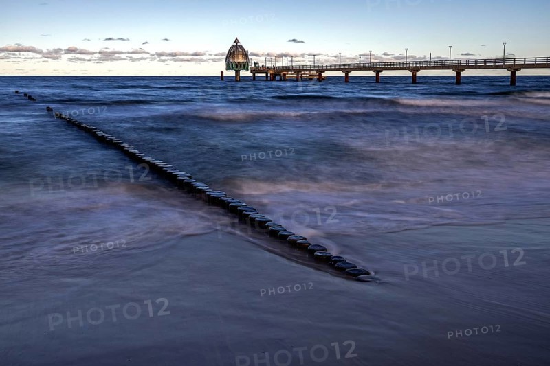 Groes and pier with diving gondola, long exposure, evening light, Zingst, Fischland-Darß-Zingst, Western Pomerania Lagoon Area National Park, Mecklenburg-Western Pomerania, Germany