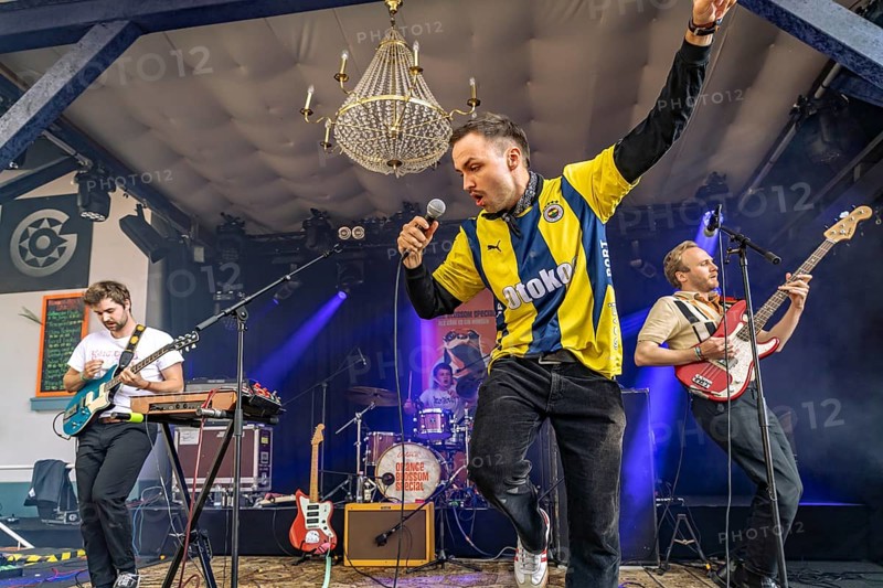 Tommy and the Teleboys live at the Orange Blossom Special Festival, Beverungen, Germany