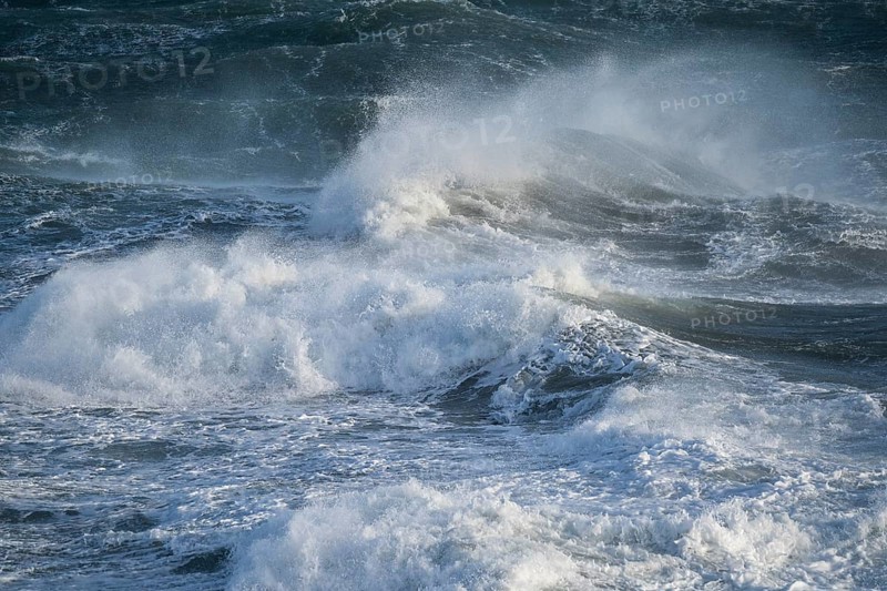 Ocean waves, strong surf, west coast of the Taranaki region, North Island, New Zealand