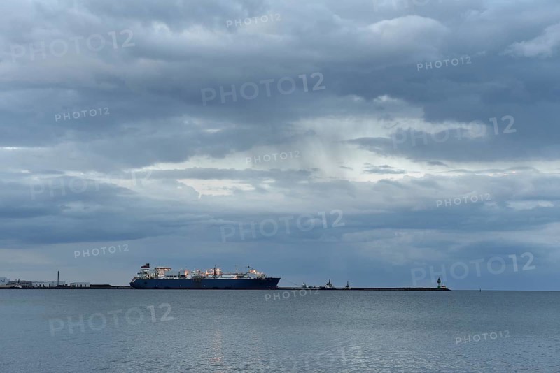 LNG tanker in the port of Mukran, ferry port Mukran, on Rügen, Mecklenburg-Vorpommern, Germany