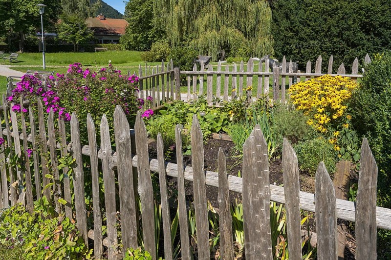 Bauerngarten im spa garden, Ort Schliersee, Upper Bavaria, Bavaria, Germany