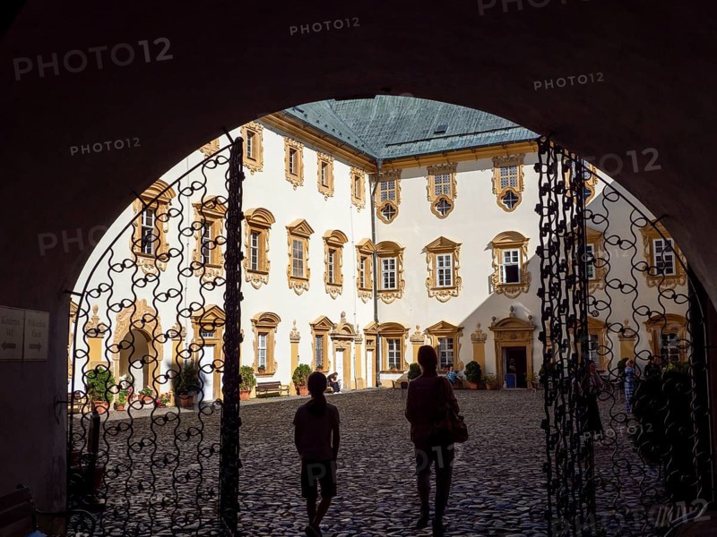 Lemberk Castle, gate and courtyard, fairytale castle, Lusatian Mountains, Bohemia, Czech Republic