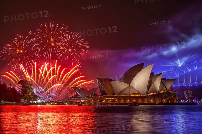 Sydney 2021 Australia Day fireworks in the harbor