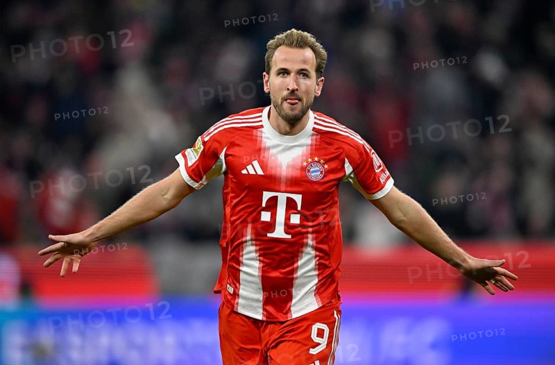 Goal cheer Harry Kane FC Bayern Munich FCB (09) gesture gesture, Allianz Arena, Munich, Bavaria, Germany
