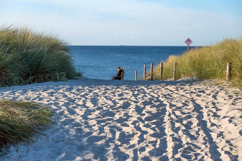 Sandweg zum Ostseestrand, Ahrenshoop, Darß, Mecklenburg-Western Pomerania, Germany