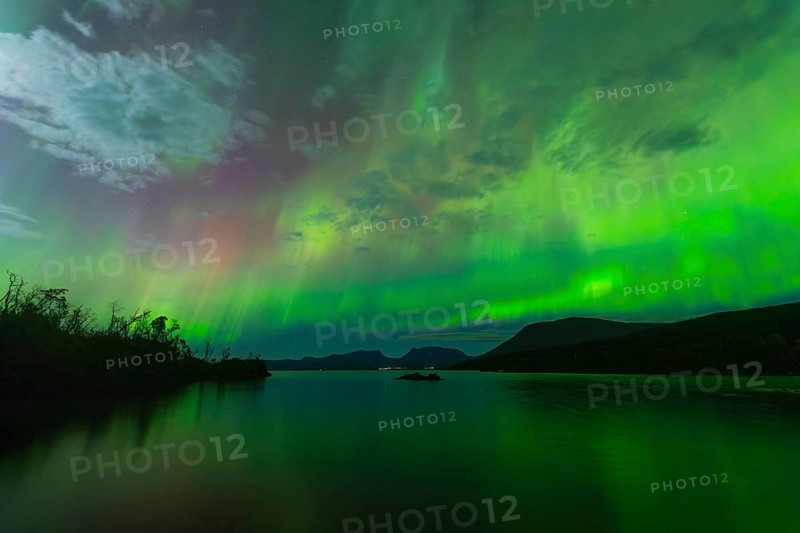 Magical Northern Lights over Abisko, Lapporten and Lake Torneträsk