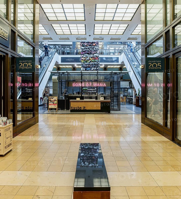 Interior design commercial property, partially vacant Shopping Quartier 205 in Friedrichstrasse and Mohrenstrasse, Berlin, Germany