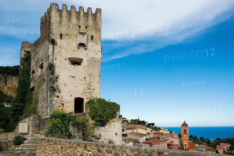 Picturesque mountain village overlooking the sea, Roquebrune, Roquebrune-Cap-Martin, near Monaco, Cote d'Azur, Alpes-Maritimes, Provence-Alpes-Cote-d'Azur, South of France, France