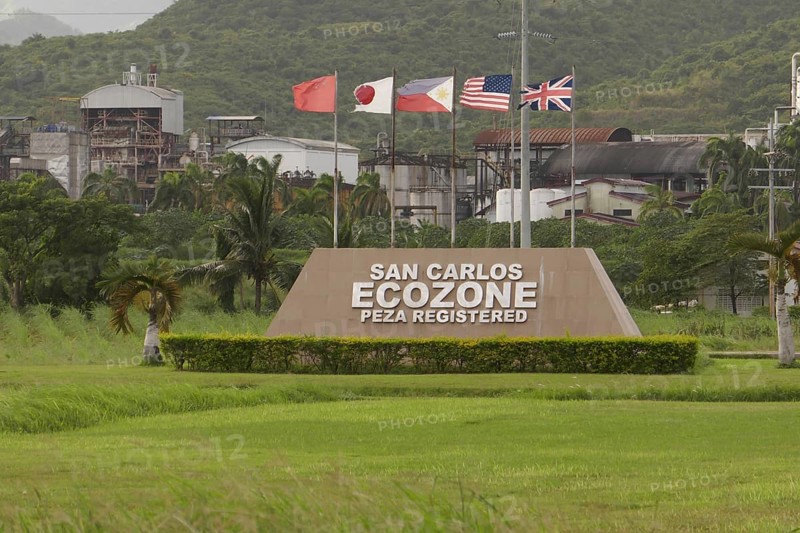First solar power plant in Southeast Asia, San Carlos Solar Enger Inc, Ecozone San Carlos, future, exemplary project, energy generation, solar energy, green energy, photovoltaics, solar power, CO2 savings