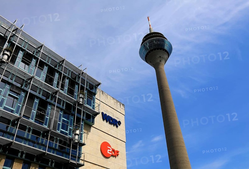 The WDR broadcasting centre in Düsseldorf, in the background the Rhine Tower, Radio Tower, Düsseldorf, North Rhine-Westphalia, Germany