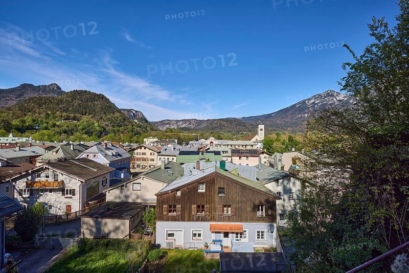 Long shot, historic old town, bird's eye view, historic buildings, church, St. Nicholas, trees, mountain landscape, mountains, forest, blue sky, cirrostratus clouds, Bad Reichenhall, Berchtesgadener Land district, Bavaria, Germany
