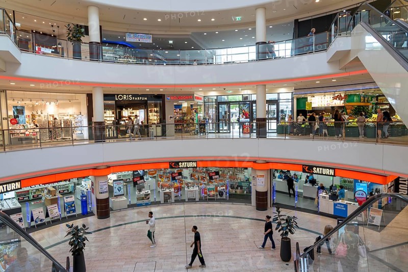 Rathaus-Galerie shopping centre, in the city centre of Leverkusen, modern, new shopping centre from 2010, with around 120 shops and restaurants, North Rhine-Westphalia, Germany