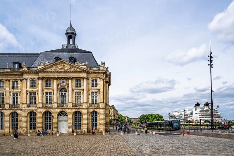 Fontaine des Trois Graces, Place de la Bourse, Bordeaux, Gironde, Nouvelle-Aquitaine, France
