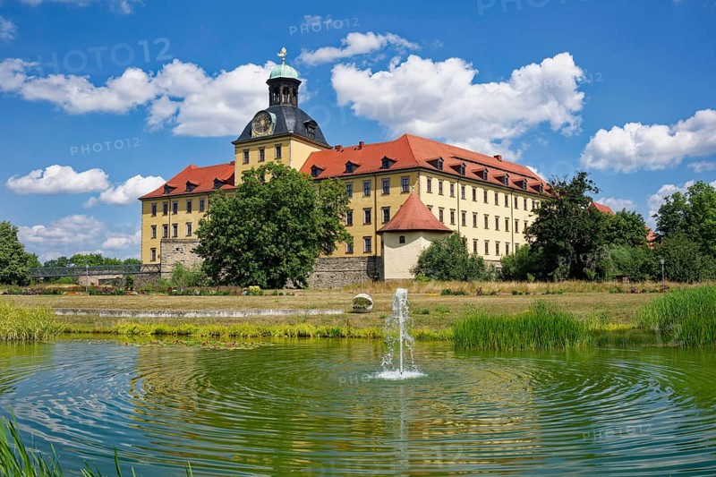 Johannisteich, castle park, Museum Zeitzer Schloss Moritzburg, early baroque style, water reflection, Zeitz, Saxony-Anhalt, Germany