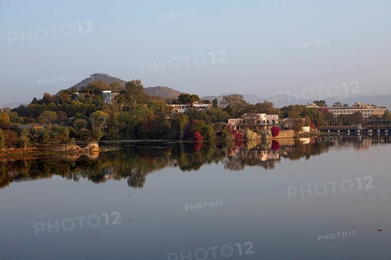 Swaroop Sagar Lake in the morning light, Udaipur, Rajasthan, India
