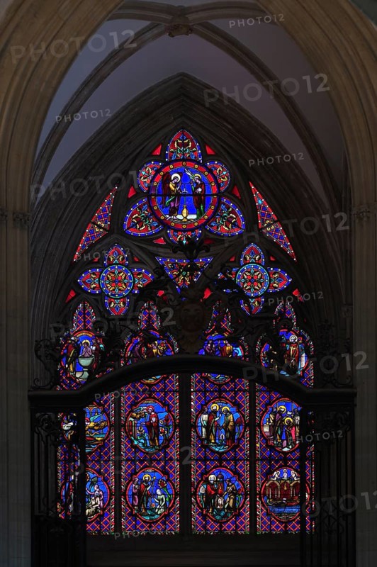 Interior view, stained glass window, coloured church windows, Cathédrale Notre-Dame de Bayeux, Bayeux, Calvados, France