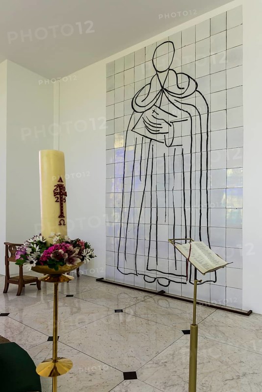 Interior view of the chapel, Chapelle du Rosaire de Vence, Chapelle Matisse, artist Henri Matisse, Vence, Provence Alpes Côte d'Azur, South of France, France