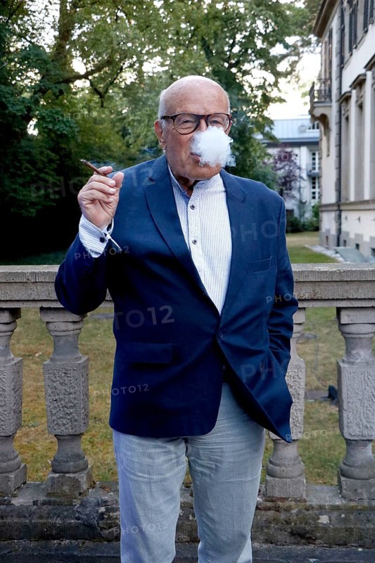 Volker Schlöndorff at the Cocktail Prolongé for the Semi-Final Round of Judging of the International Emmy® Awards 2025 in Berlin at the Schlosshotel Berlin on 07.07.2025
