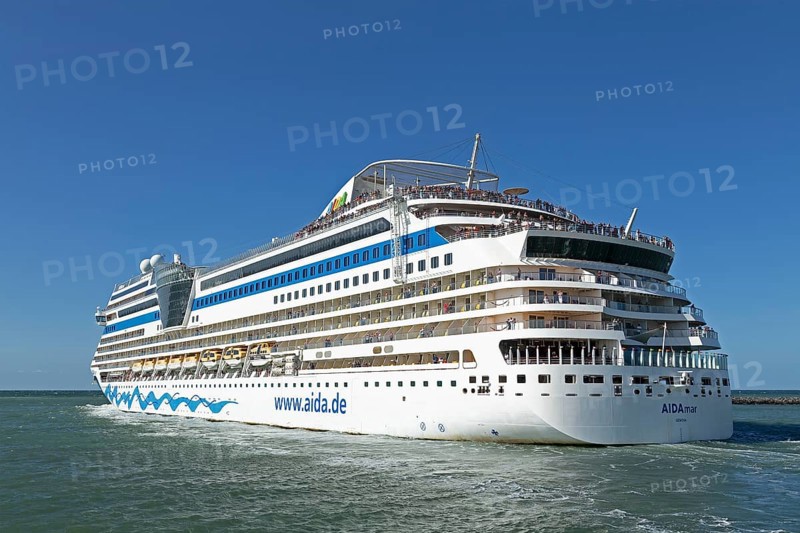 Cruise ship AIDA nova departs, Warnow, Warnemünde, Rostock, Mecklenburg-Western Pomerania, Germany