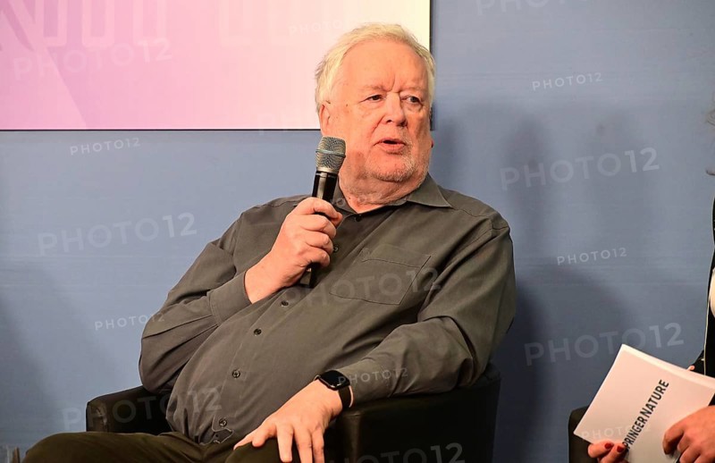 Prof Hans von Storch (University of Hamburg, Ocean University of China) takes part in a panel discussion organised by Springer Nature Wissenschaftsverlag. The topic of the Science on the Spree 2025 event is heat, drought, heavy rain - How do we adapt to the consequences of climate change?