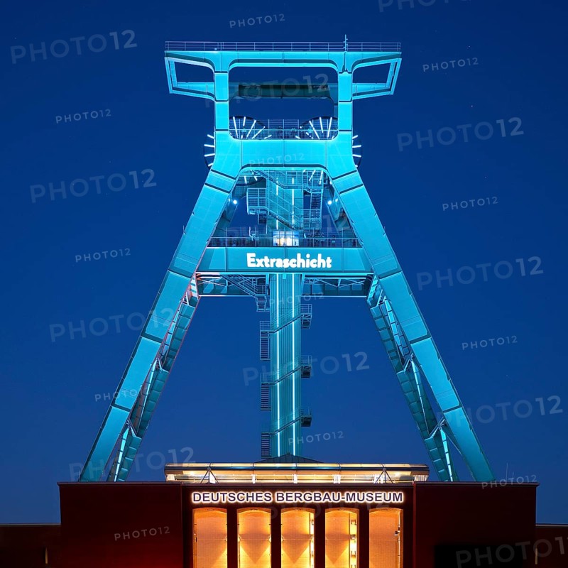 Illuminated headframe of the German Mining Museum at Extraschicht, Bochum, Ruhr area, North Rhine-Westphalia, Germany