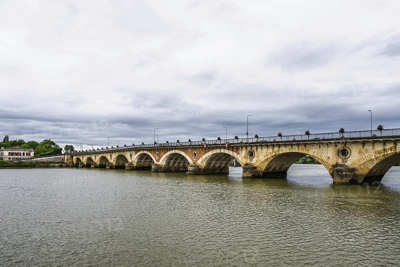 Libourne, Gironde, Nouvelle-Aquitaine, Saint-Emilion and Pomerol, Southwestern France