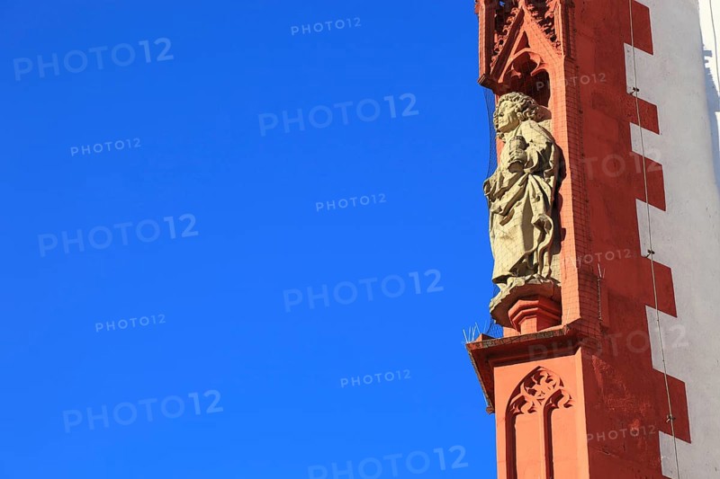 Detail of the façade, St Mary's Chapel on the Würzburg market square, Würzburg, Lower Franconia, Bavaria, Germany