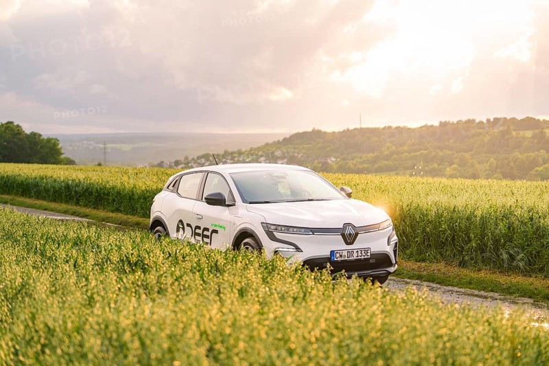 Renault vehicle standing in the middle of a field at sunset in the background, Deer E- CarSharing, Renault Megane electric car, Calw, Black Forest, Germany