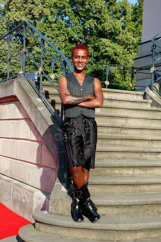 Tarik Tesfu arriving for Charles Gounod's Roméo et Juliette after William Shakespeare at the Staatsoper für Alle on Bebelplatz in Berlin on 21 June 2025