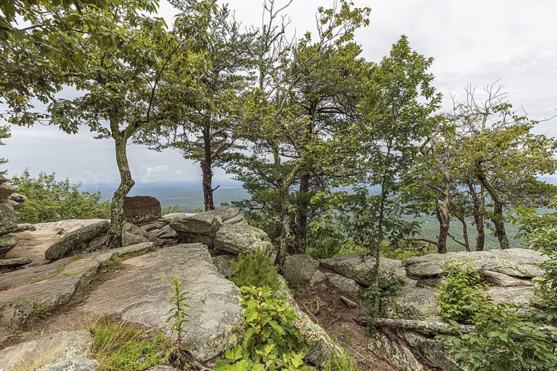 Overlook along the Bald Rock Trail in Cheaha State Park, Alabama, USA