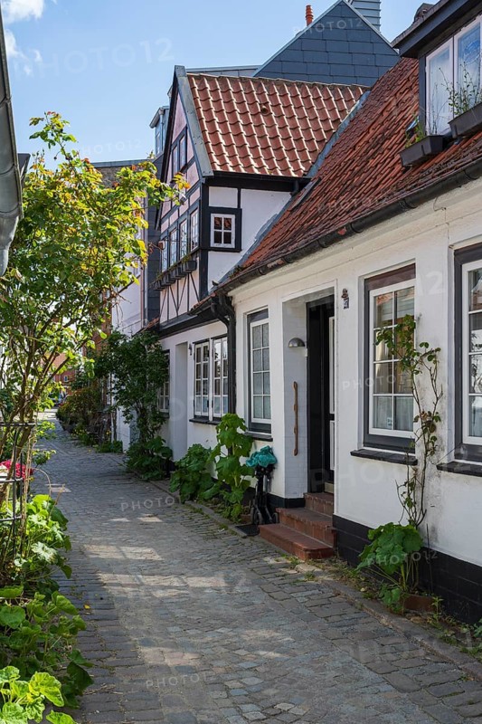 Alley in the old town, Eckernförde, Baltic Sea, Schleswig-Holstein, Germany