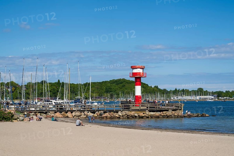 Harbour with lighthouse, sandy beach, town harbour, Eckernförde, Baltic Sea, Schleswig-Holstein, Germany